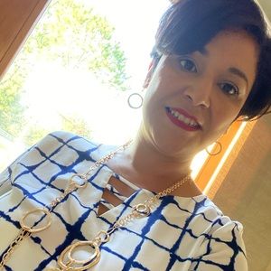 Meet your Posher, 🍷trina